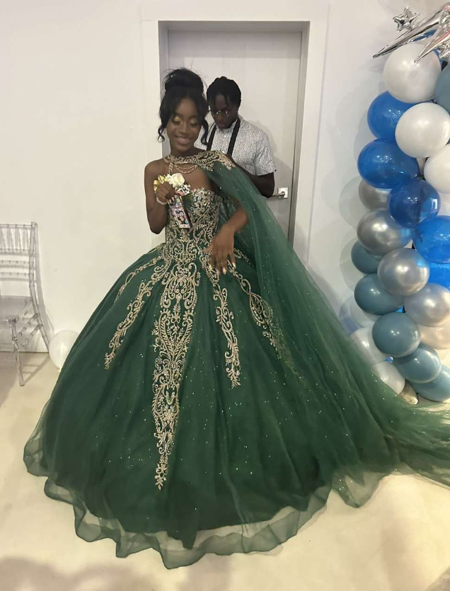 Green Quinceanera Dresses For Sweet 16 Girls Princess Ball Gowns With Cape      fg6206