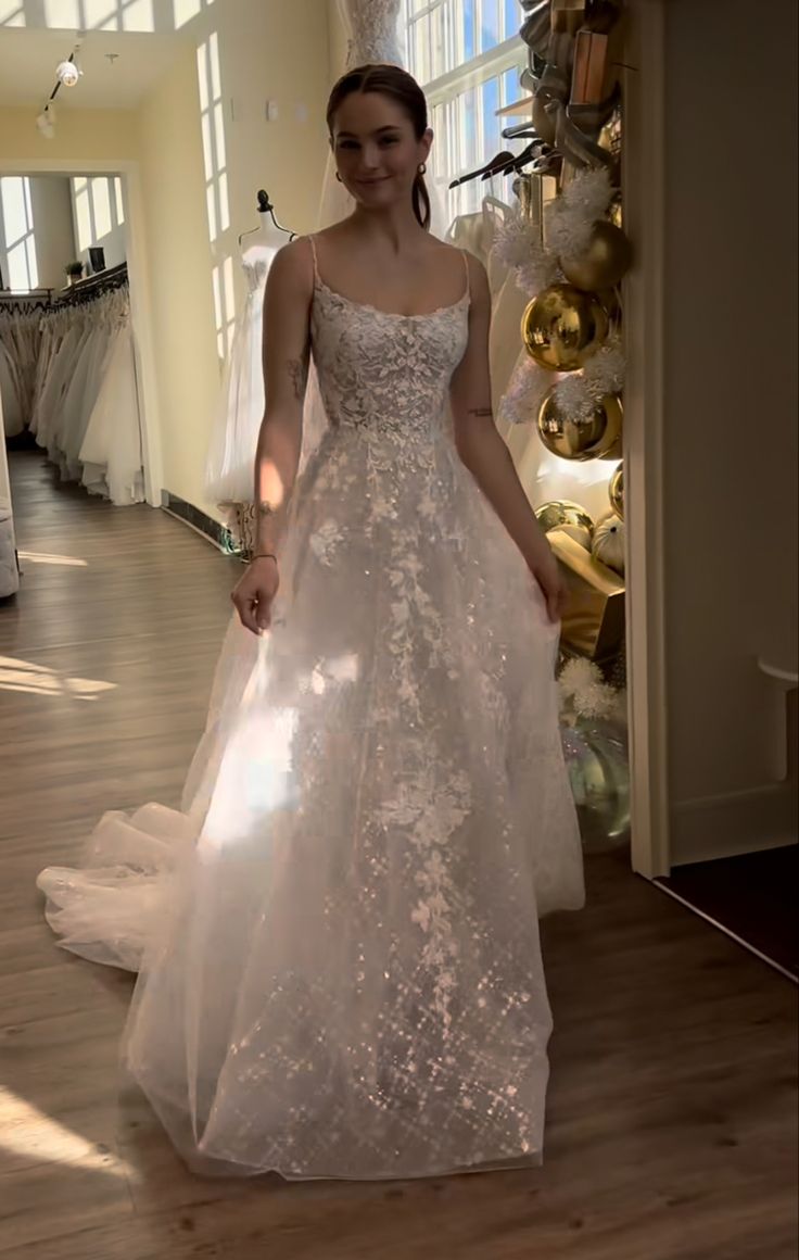 Elegant A Line Sparkly Appliques Long Wedding Dress Princess Evening Dress      fg6859