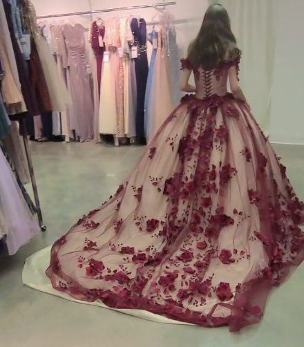 Wine Red Quince Gown with train Charming Prom Dress Ball Gown Evening Dress   fg2749